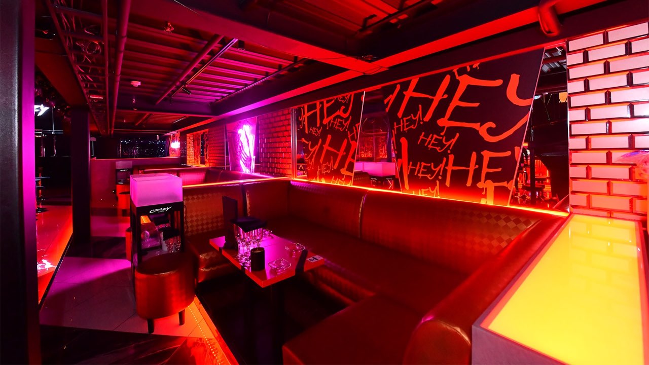 CRAZYLAND by CHEVAL の VIP 席