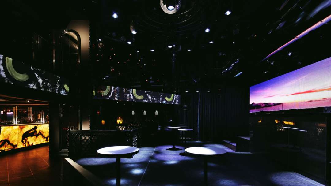 OWL OSAKA 1F のダンスフロア