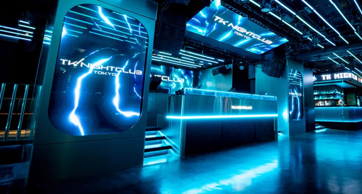 TK NIGHTCLUB TOKYO のメインフロアとDJブース