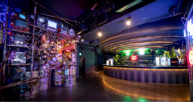 TK NIGHTCLUB TOKYO のラウンジフロアのバー