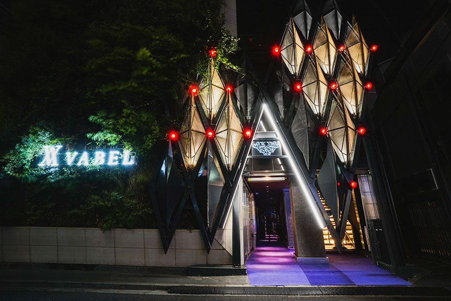 V2 TOKYO が入る TOWER OF VABEL の外観