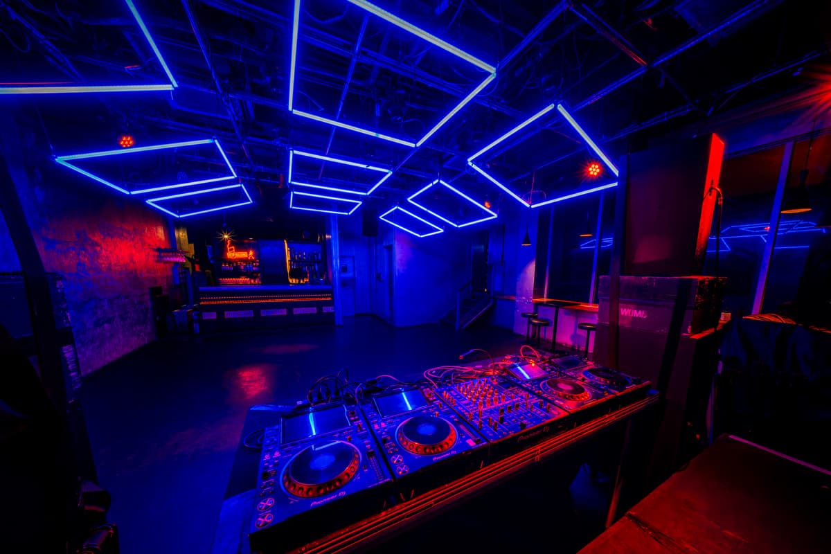 WOMB 1F のサブフロア